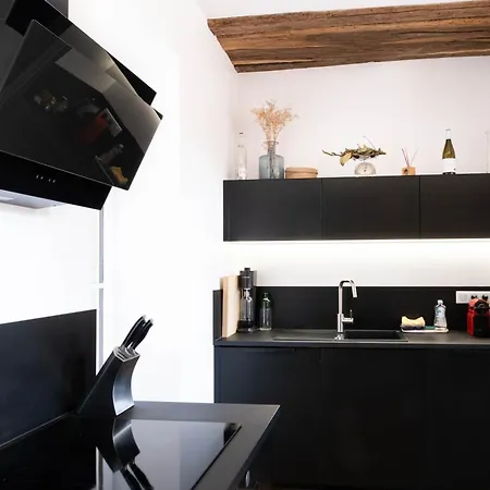 Apartment Elegant T3, Parking, Gare & Cite Gastronomie