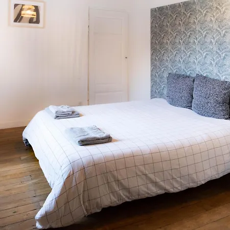 Apartment Elegant T3, Parking, Gare & Cite Gastronomie