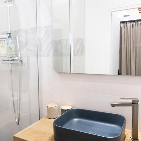 Les Jardins De La Cite 60m2 Et Parking Gratuit Apartment